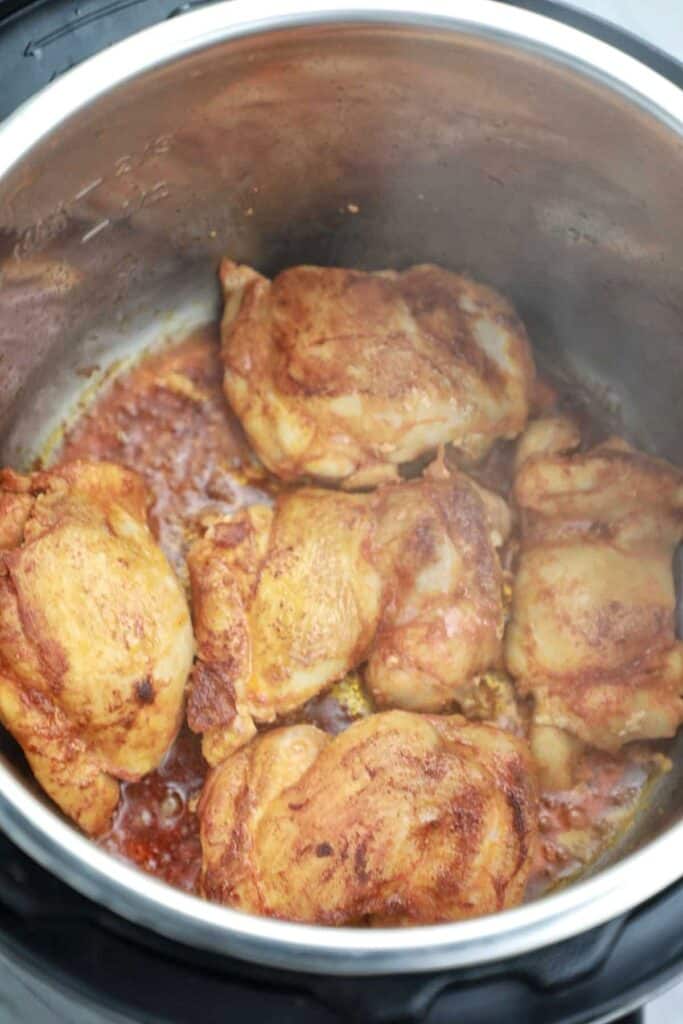 browned chicken thighs in instant pot.
